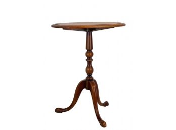 PAINE FURNITURE CO CANDLE STAND
