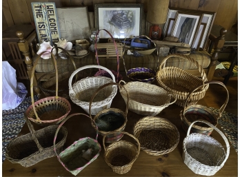 (14) VARIOUS BASKETS, SOME EASTER
