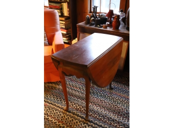 CUSTOM QUEEN ANNE STYLE OVAL DROP LEAF TABLE