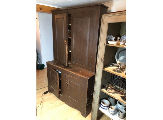 EARLY 19TH C. STEPPED-BACK CUPBOARD