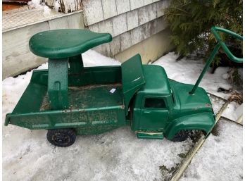 1950S BUDDY-L SIT AND RIDE DUMP TRUCK