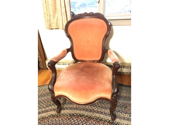 VICTORIAN WALNUT ROSE-CARVED ARMCHAIR