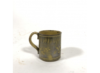 EARLY 19TH CENTURY SOFT PASTE CUP