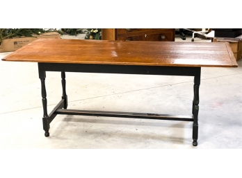 EXCELLENT QUALITY 'CLASSICS IN WOOD' FARM TABLE
