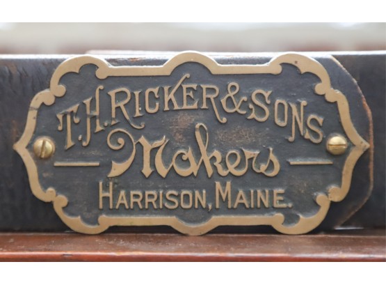 T.H. RICKER & SONS MAKERS HARRISON MAINE BELT
