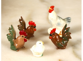GROUPING OF CERAMIC ROOSTERS, HENS and CHICKS