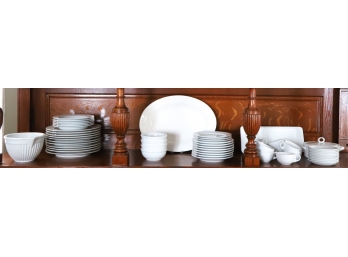 LARGE GROUPING OF CRATE & BARREL DINNERWARE