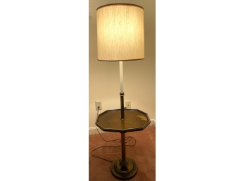 (20TH C) WOOD AND BRASS FLOOR LAMP W/ SHELF