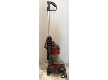 DYSON DC24 STAND UP VACUUM
