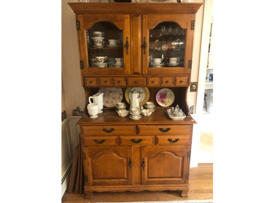 HALE COMPANY CLEAN SOLID WOOD HUTCH