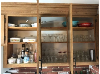 LARGE LOT GLASSWARE AND OTHER KITCHEN ITEMS