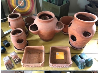 (13) PIECES TERRACOTTA GARDENING POTS AND STANDS