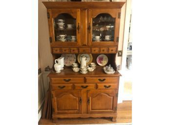 HALE COMPANY CLEAN SOLID WOOD HUTCH