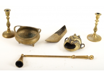 GROUPING OF BRASS WARES