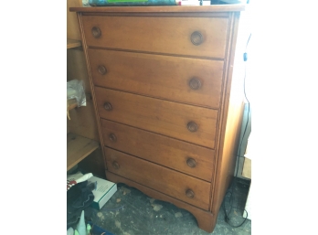 (5) DRAWER MODERN CHEST OF DRAWERS