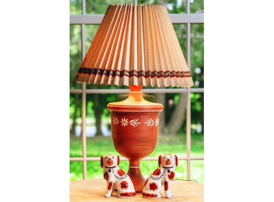 HAND PAINTED URN FORM TOLEWARE TABLE LAMP