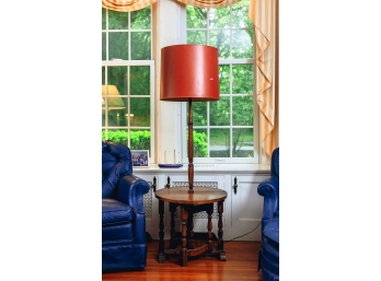 QUEEN ANNE STYLE OAK  DROP LEAF TABLE with LAMP
