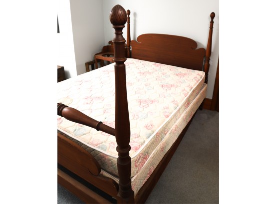 MAHOGANY FULL SIZED FOUR POSTED BED