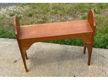 CONTEMPORARY COUNTRY STYLE PINE BENCH