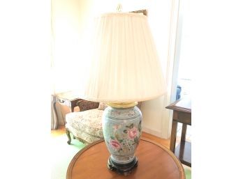 CERAMIC TABLE LAMP W/ FLORAL MOTIF
