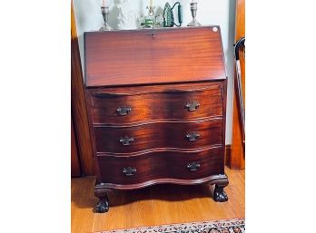 LADY'S MAHOGANY  GOVERNOR WINTHROP STYLE DESK