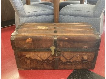 ANTIQUE 19THc CARRIAGE TRUNK