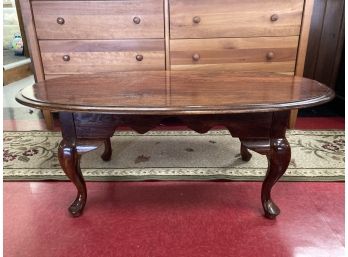 LATE 20THc OAK QUEEN ANNE STYLE COFFEE TABLE