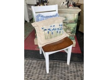 MODERN WHITE PAINTED OCCASIONAL CHAIR