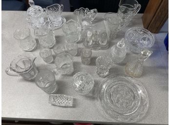 OVER (20) PCS CLEAR PATTERN GLASS