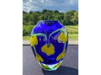 ART GLASS PAPERWEIGHT VASE  w FLORAL DECORATION