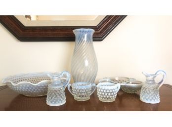 (6) PCS OPALESCENT HOBNAIL GLASS W/ SHADE