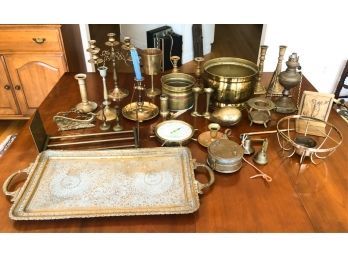 LARGE COLLECTION VINTAGE/ANTIQUE BRASS ITEMS