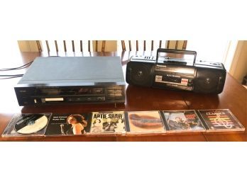 TEAC MULTI DISC CD CHANGER W/ BOOM BOX AND CDS