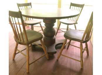 ROUND PINE SINGLE PEDESTAL TABLE W/ (4) CHAIRS