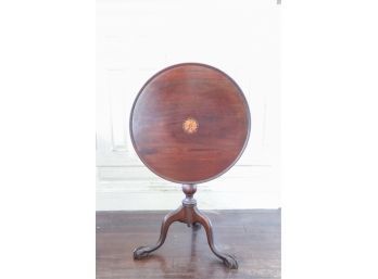 CHIPPENDALE STYLE TILT TOP w INLAY DECORATION