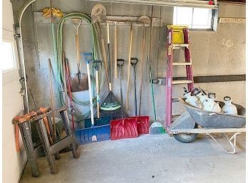 LOT OF OUTDOOR TOOLS AND ACCESSORIES