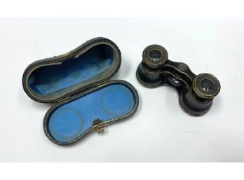 ANTIQUE OPERA GLASSES IN LEATHER CASE