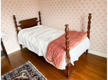 TWIN SIZE MAHOGANY TWIN BED w PINEAPPLE CARVINGS