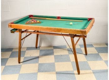 BURROWES CORP COLLAPSIBLE MINI BILLIARDS TABLE