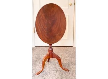 CHIPPENDALE STYLE TILT TOP MAHOGANY STAND