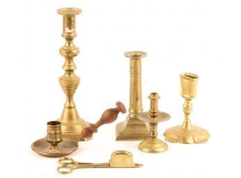 GROUPING OF BRASS CANDLESTICKS AND LIGHTING ACCESS