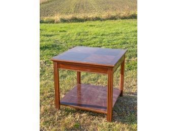 (2) TIER MAHOGANY END TABLE w FLUTED & REEDED LEGS
