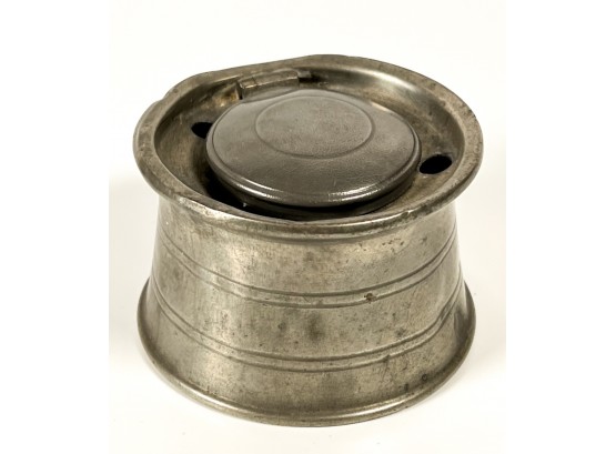 (18th/ 19th c) PEWTER INKWELL