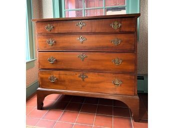 (18th c) CHIPPENDALE MAPLE CHEST OF DRAWERS