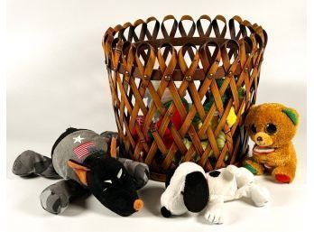 BENT BOMBOO BASKET FILLED with STUFFED TOYS