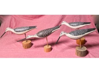 GROUP OF (4) CARVED AND PAINTED SHOREBIRDS