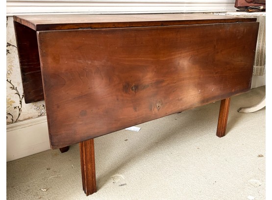 COUNTRY CHIPPENDALE DROP LEAF TABLE