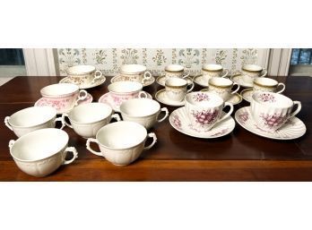 COLLECTION OF PORCELAIN TEA CUPS AND SAUCERS