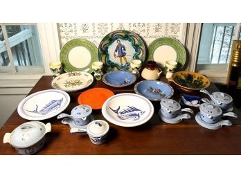 COLLECTION OF STONEWARE AND OTHER COLORFUL PCS