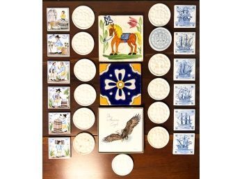 GROUPING OF VINTAGE COASTERS AND TILE TRIVETS